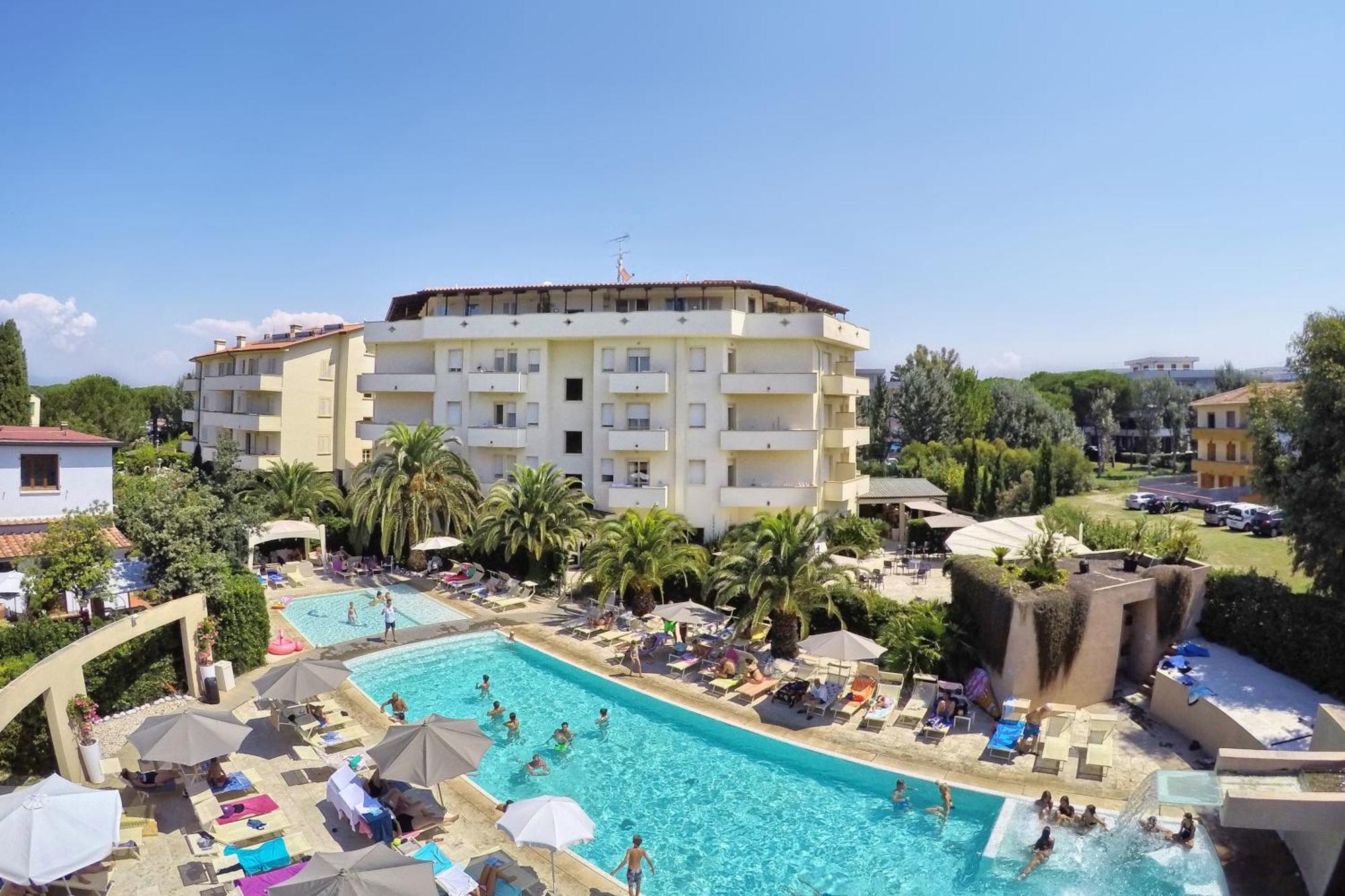 Hotel Residence Stella Del Mare Vada Exterior foto