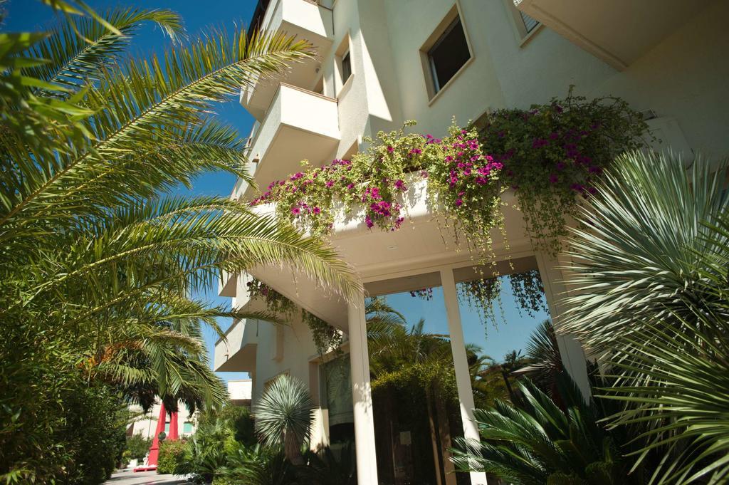 Hotel Residence Stella Del Mare Vada Exterior foto